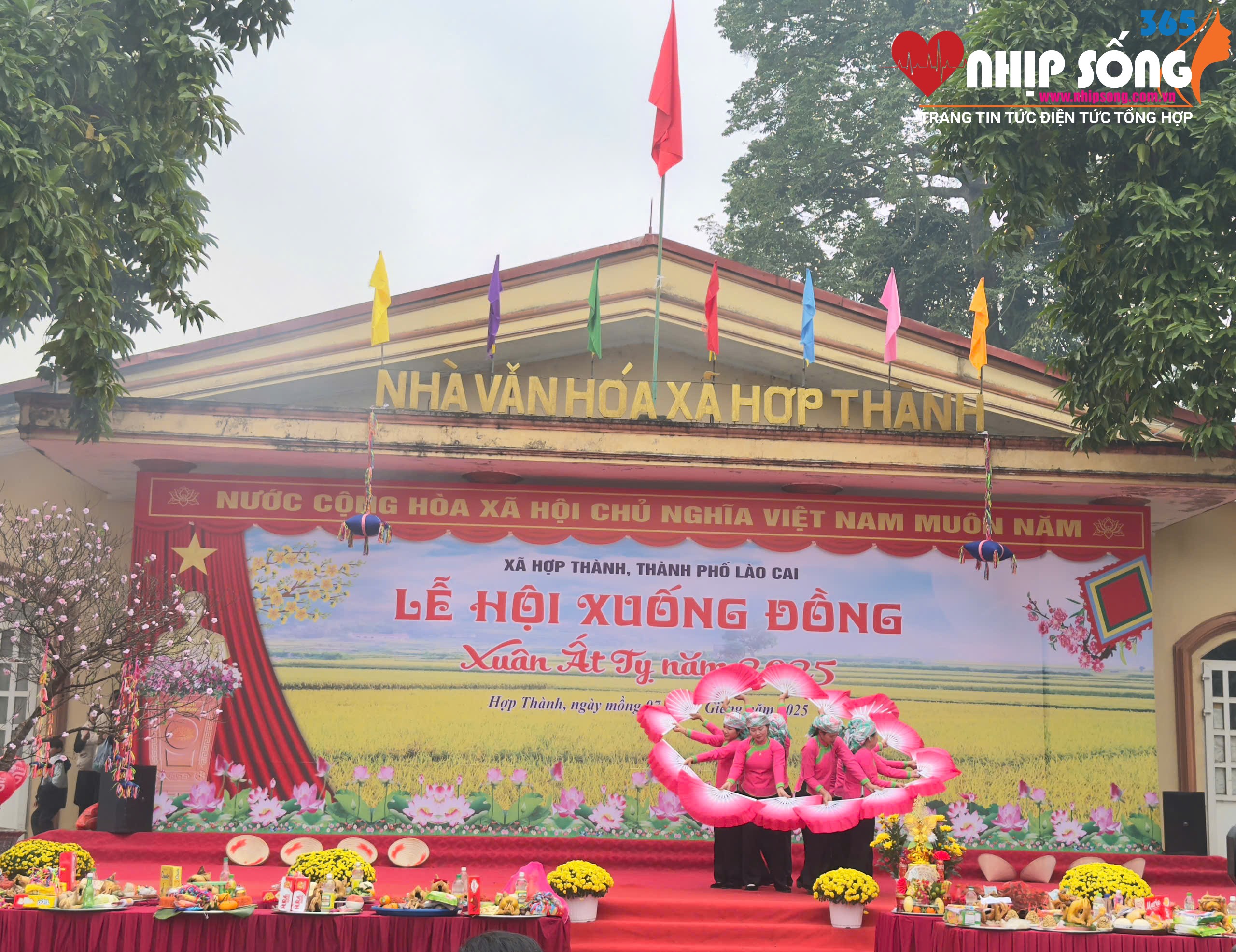 Lễ hội Xuống Đồng mừng Xuân tại xã Hợp Thành, thành phố Lào Cai- Ảnh 2.