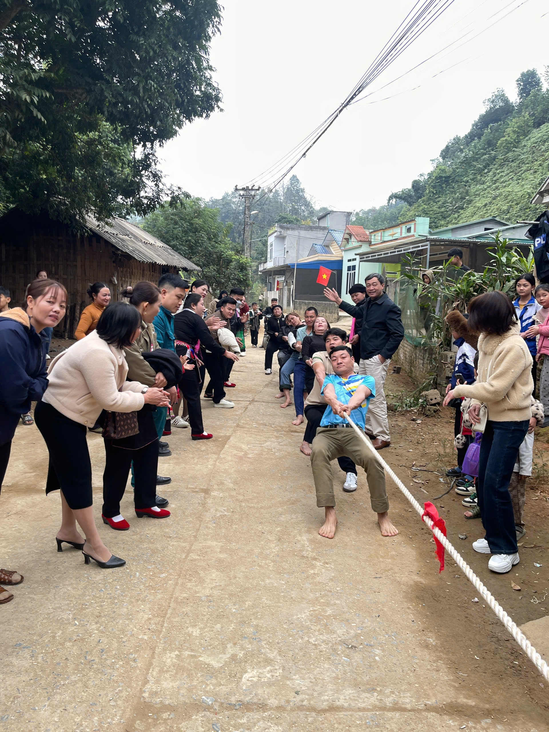 Hội Hát qua làng – Nét văn hóa đặc sắc của người Dao tuyển ở Bản Phiệt- Ảnh 4.