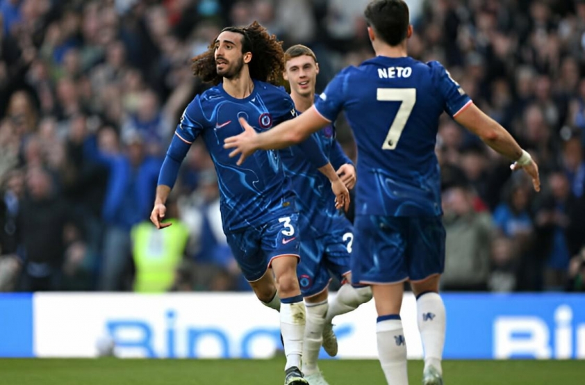 Cucurella tỏa sáng, Chelsea thắng Leicester giữ vững top 4 ngoại hạng Anh- Ảnh 2. Cucurella tỏa sáng để đem về 3 điểm cho Chelsea.