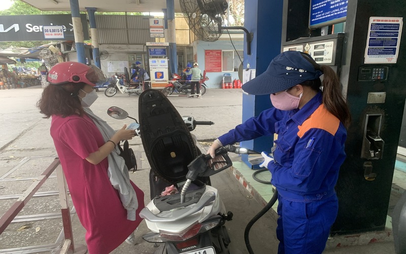 Giá xăng dầu hôm nay 31/3: Xu hướng tăng giá có thể tiếp tục- Ảnh 1. Giá xăng dầu hôm nay