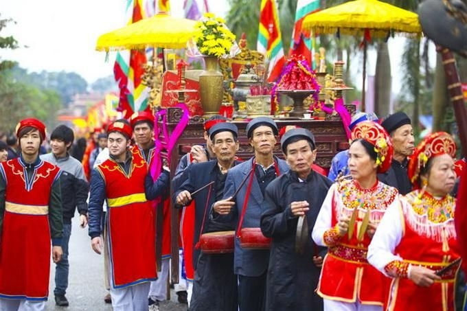Lễ hội chùa Dâu thường được tổ chức vào ngày 8 tháng 4 âm lịch. (Ảnh Báo Dân Tộc)