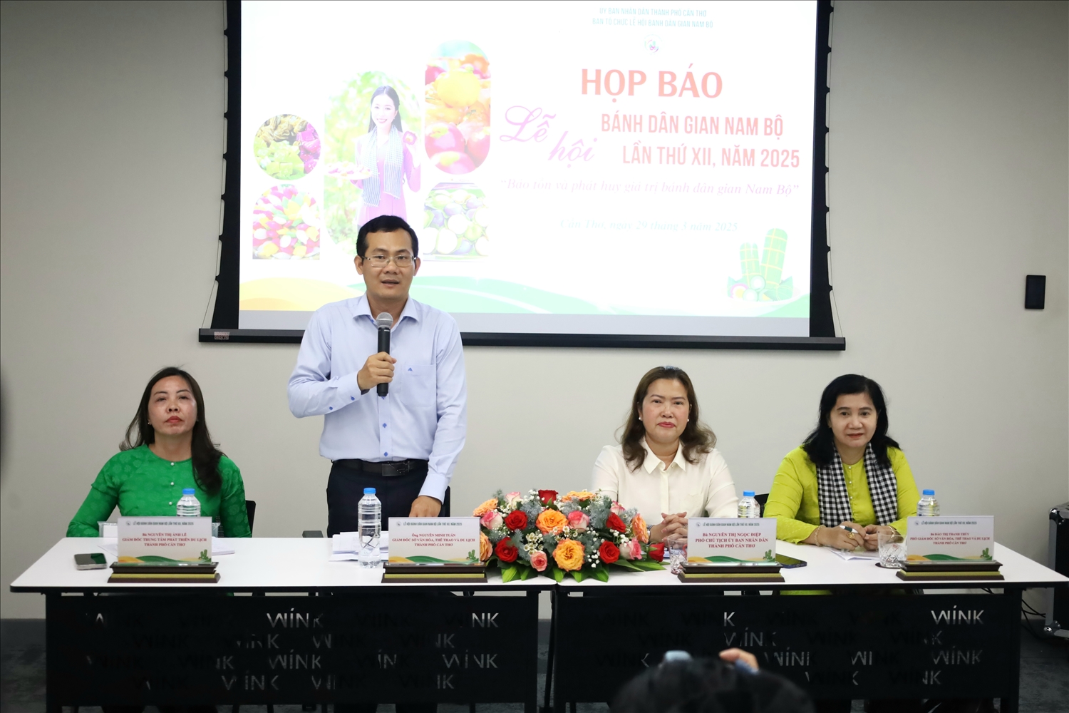 Ông Nguyễn Minh Tuấn, Giám đốc Sở Văn hóa, Thể thao và Du lịch TP. Cần Thơ, phát biểu tại họp báo. (Ảnh Báo Dân Tộc)
