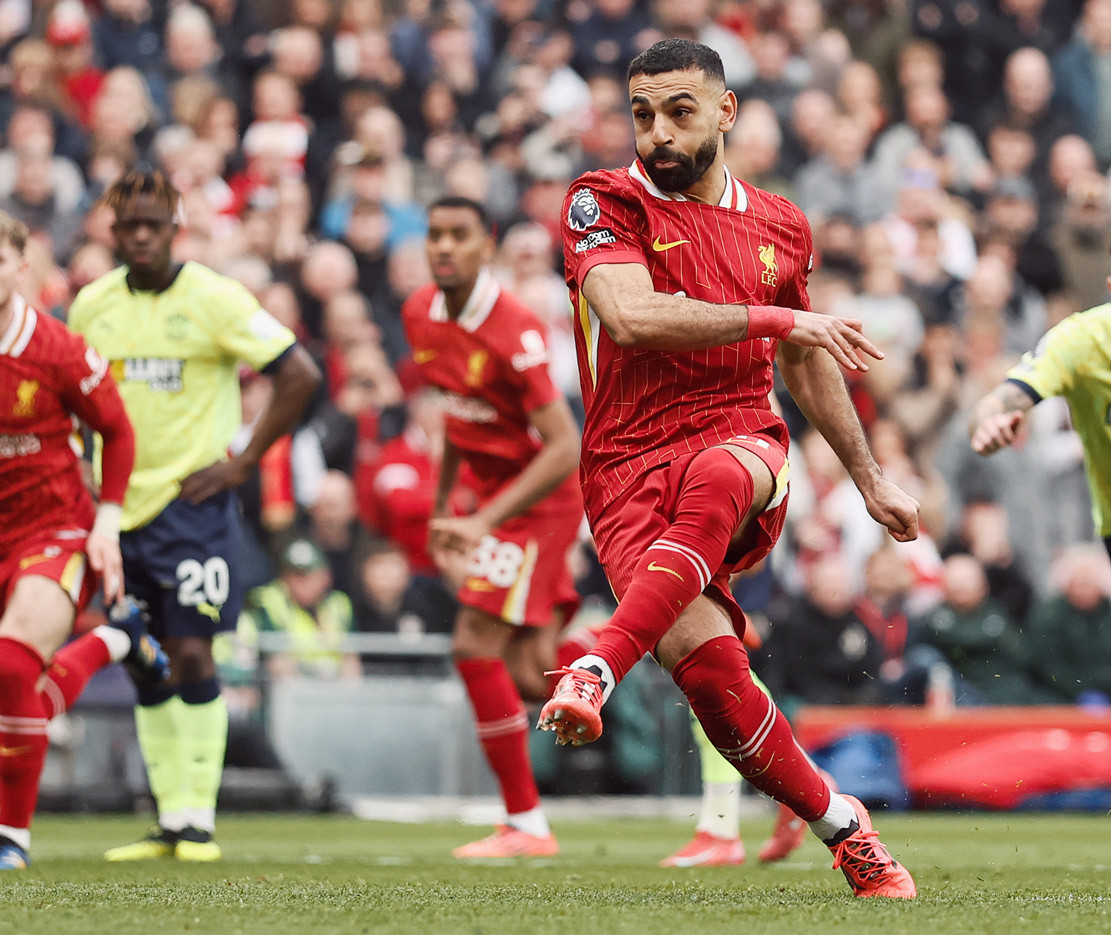 Salah ghi bàn thứ 3 cho The Kop 