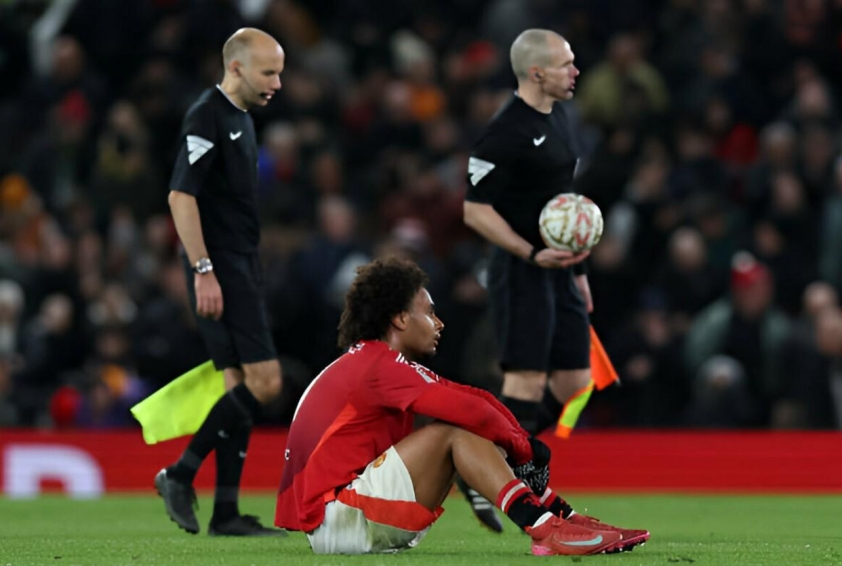 Sai lầm trên chấm 11m, Manchester United bị Fulham loại khỏi FA Cup- Ảnh 2. Viễn cảnh một mùa giải trắng tay đang hiển hiện trước mắt thầy trò Amorim.