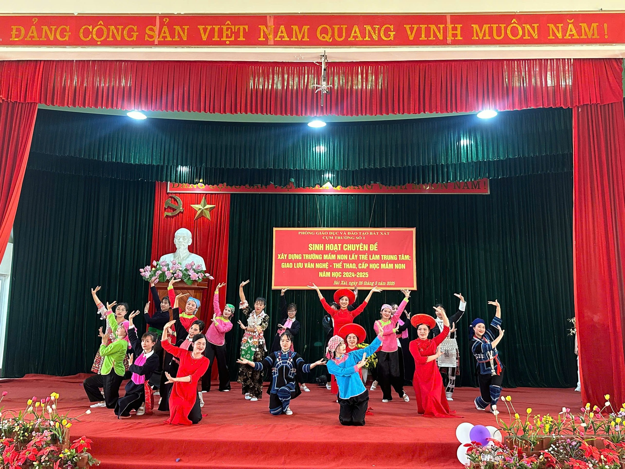 Cụm trường Mầm non số 1 Bát Xát tổ chức chuyên đề Phát triển giáo dục mầm non lấy trẻ làm trọng tâm năm 2024-2025.- Ảnh 5. Cụm trường Mầm non số 1 Bát Xát tổ chức chuyên đề Phát triển giáo dục mầm non lấy trẻ làm trọng tâm năm 2024-2025.- Ảnh 5.