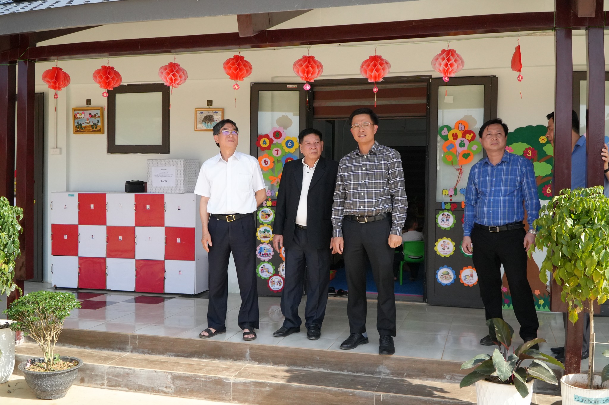 Buổi tiếp đoàn được tổ chức trang trọng tại huyện Bảo Yên, với sự tham gia của đồng chí Hoàng Quốc Bảo – Ủy viên Ban Chấp hành Đảng bộ tỉnh, Bí thư Huyện ủy, cùng lãnh đạo UBND huyện, đại diện các phòng ban và cấp ủy xã Phúc Khánh. (Ảnh Báo Dân Tộc)