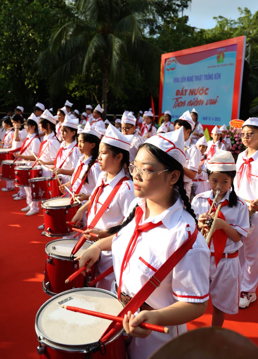 Thiếu nhi Yên Bái góp mặt trong màn đồng diễn trống kèn quy mô toàn quốc Đất nước trọn niềm vui- Ảnh 3.