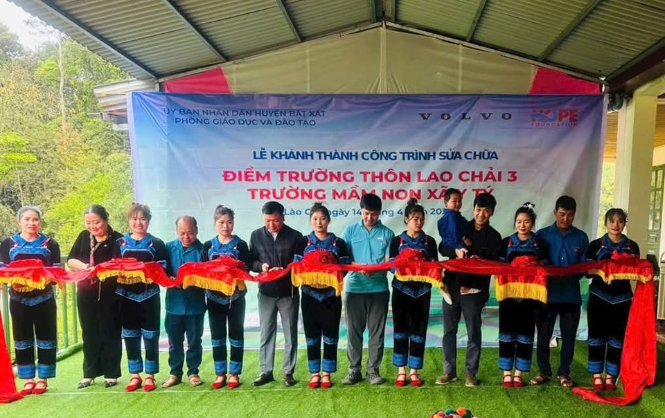 Khánh thành điểm trường Lao Chải 3 sau khi được sửa chữa sau bão Yagi. (Ảnh Truyền Hình Bát Xát)