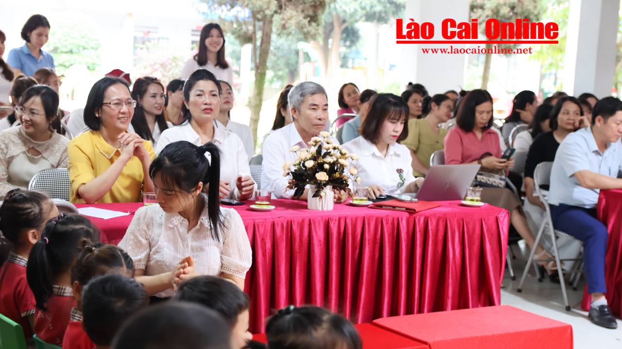 Trường Mầm non Hoa Ban tổ chức “Ngày hội đọc sách năm học 2024 – 2025: Lan tỏa văn hóa đọc tới cộng đồng- Ảnh 2.