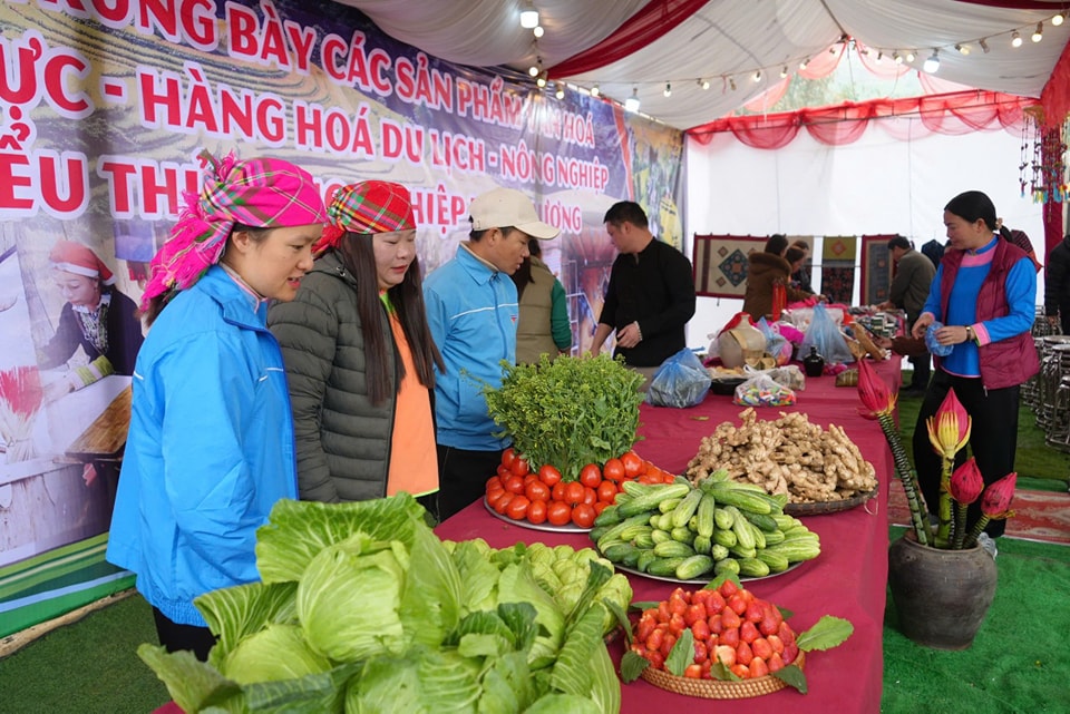 Tả Van – Xã miền núi vươn lên đạt chuẩn nông thôn mới năm 2024- Ảnh 2.