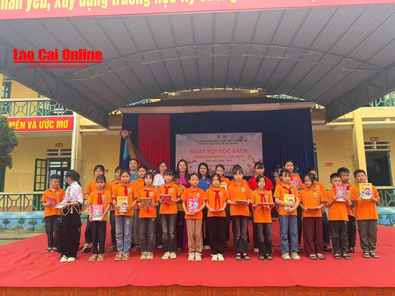 Trường Tiểu học Trì Quang tổ chức Ngày hội sách Khám phá diệu kỳ của sách- Ảnh 3.