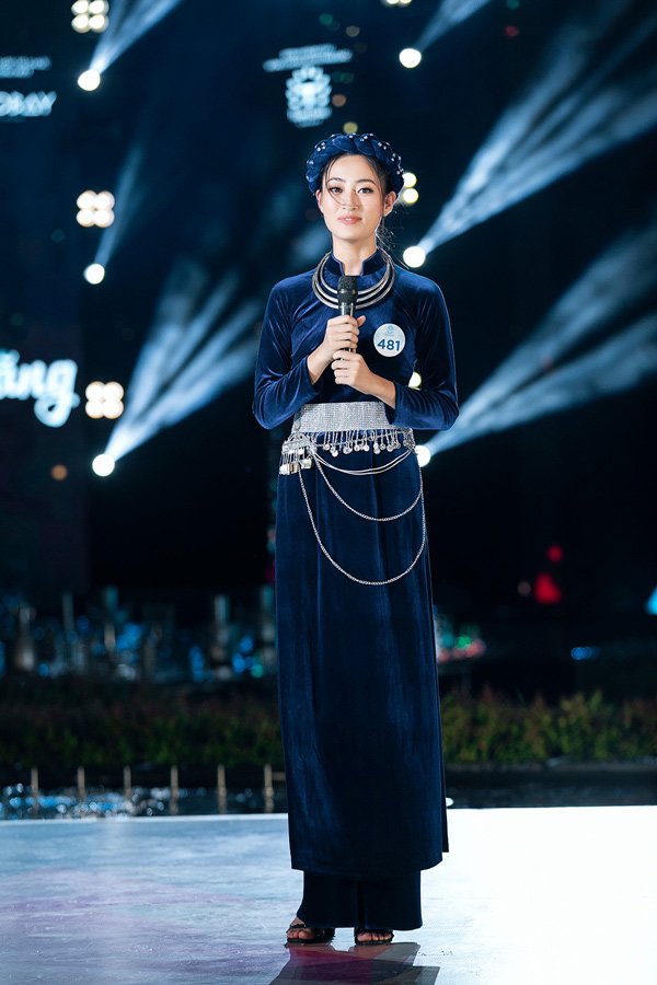 Lương Thùy Linh dịu dàng trong trang phục dân tộc Tày, tôn vinh bản sắc văn hóa trước lễ Quốc khánh- Ảnh 2.