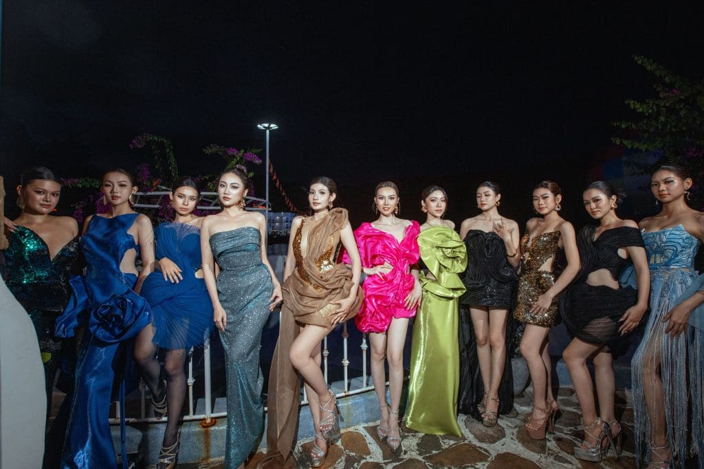 Ngọc Châu diễn vedette, Thu Uyên mở màn BST mới của NTK Hoàng Minh Hà tại Miss Ocean Fashion Show 2025- Ảnh 8.