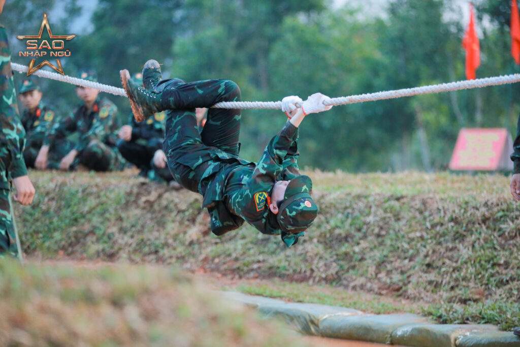 "Sao nhập ngũ" tập 5: Trang Pháp gây bất ngờ, Diệu Nhi giữ vững phong độ trong hội thao leo dây ngang- Ảnh 4.