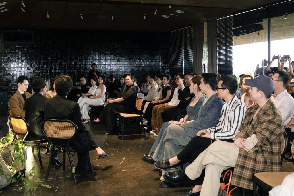 Từ người vẽ tranh truyền thần, Phan Đăng Hoàng 2 năm liên tiếp tạo dấu ấn tại Milano Fashion Week- Ảnh 1.