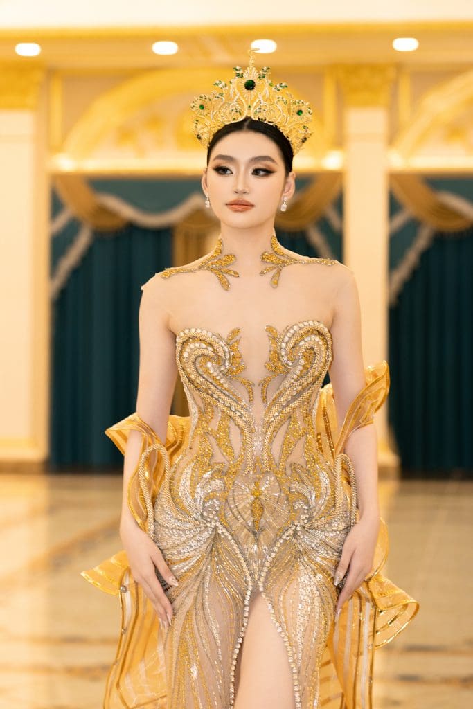 Hoa hậu Yến Nhi giới thiệu nghệ thuật múa rối nước tại "Miss Grand International 2025"- Ảnh 1.