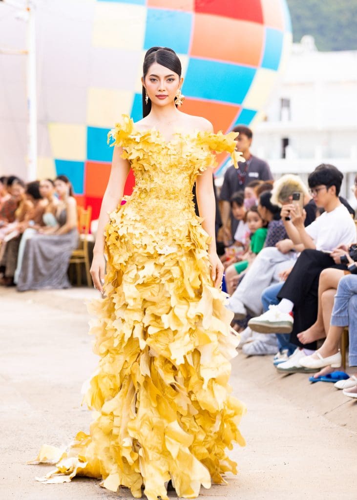 Ngọc Châu diễn vedette, Thu Uyên mở màn BST mới của NTK Hoàng Minh Hà tại Miss Ocean Fashion Show 2025- Ảnh 4.