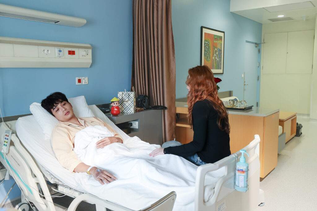 Phim "Chị ngã em nâng" hé lộ màn khịa nhau đỉnh cao giữa Lê Khánh và Uyển Ân- Ảnh 3.