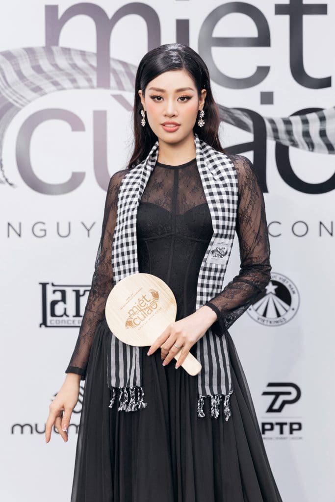 Nguyễn Minh Công bùng nổ với "Miệt Cù Lao": Show diễn độc bản tái hiện tinh hoa bánh dân gian - Ảnh 1. Nguyễn Minh Công bùng nổ với "Miệt Cù Lao": Show diễn độc bản tái hiện tinh hoa bánh dân gian - Ảnh 1.