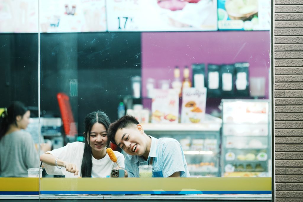 Từ TikToker “lấn sân” sang môn nghệ thuật thứ 7, Thư Đan - Hoàng Anh Panda ghi dấu ấn trong "Cục vàng của ngoại"- Ảnh 3. Từ TikToker “lấn sân” sang môn nghệ thuật thứ 7, Thư Đan - Hoàng Anh Panda ghi dấu ấn trong "Cục vàng của ngoại"- Ảnh 3.