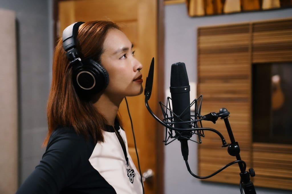 Ái Phương lần đầu hát nhạc phim cho Khương Ngọc: "Tôi không chiều lòng số đông mà chỉ giữ cảm xúc thật"- Ảnh 3.