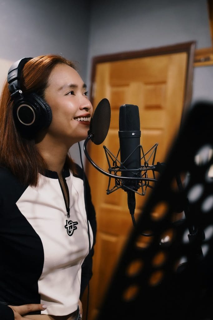 Ái Phương lần đầu hát nhạc phim cho Khương Ngọc: "Tôi không chiều lòng số đông mà chỉ giữ cảm xúc thật"- Ảnh 4.