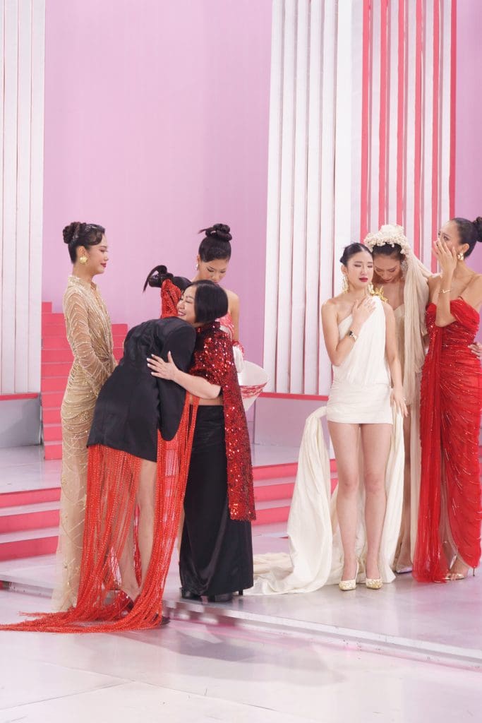 Top 6 đối mặt với thử thách cuối cùng, Trà My "hụt hơi" với concept high-fashion tại tập 10 "Vietnam’s Next Top Model 2025"- Ảnh 3.