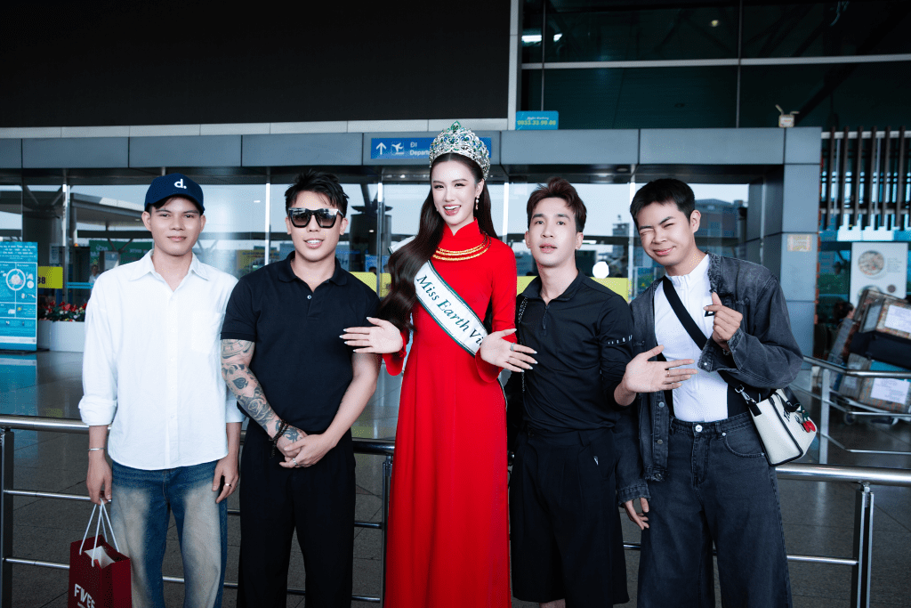 Trịnh Mỹ Anh chính thức khởi hành đến Philippines, bắt đầu hành trình thi "Miss Earth 2025"- Ảnh 1. Trịnh Mỹ Anh chính thức khởi hành đến Philippines, bắt đầu hành trình thi "Miss Earth 2025"- Ảnh 1.