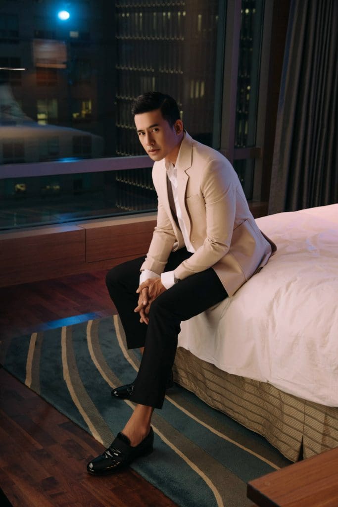 Lương Thế Thành trở lại điện ảnh sau 13 năm, đối đầu Anh Tú Atus trong "Hoàng tử quỷ"- Ảnh 3. Lương Thế Thành trở lại điện ảnh sau 13 năm, đối đầu Anh Tú Atus trong "Hoàng tử quỷ"- Ảnh 3.