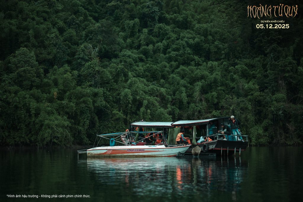 "Hoàng tử quỷ" dựng ngôi làng giữa rừng nguyên sinh ở Đà Lạt, tạo hình cổ trang của dàn diễn viên đồng loạt gây sốt - Ảnh 3.