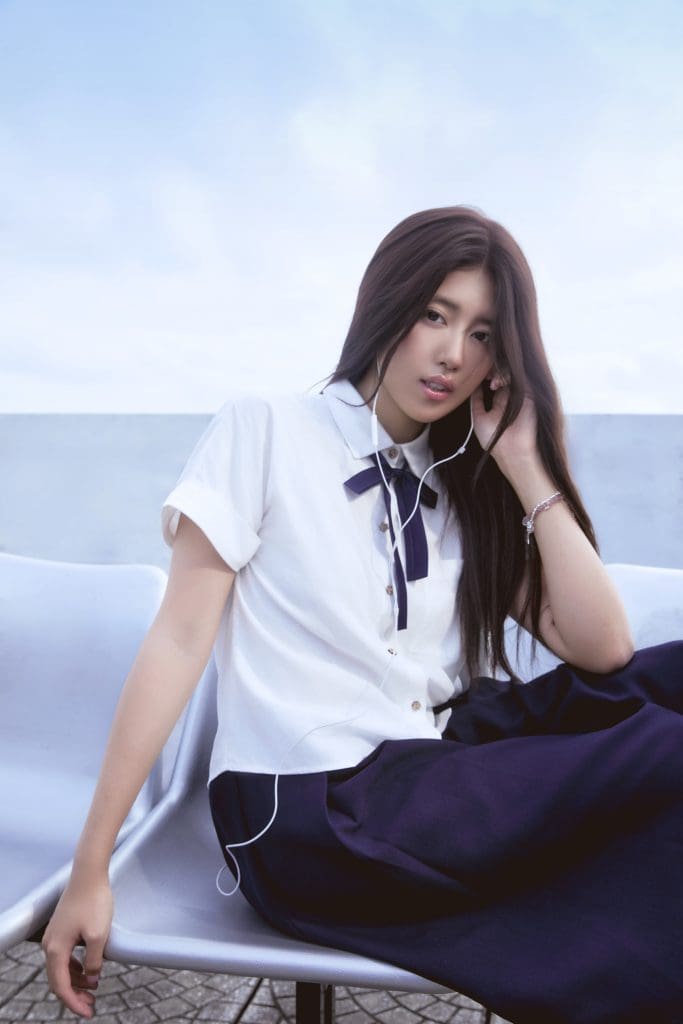 PiaLinh “lột xác” với bản Pop Rock, mang đến cả bầu trời hoài niệm thời thanh xuân học đường với “Chúc phúc”- Ảnh 1. PiaLinh “lột xác” với bản Pop Rock, mang đến cả bầu trời hoài niệm thời thanh xuân học đường với “Chúc phúc”- Ảnh 1.