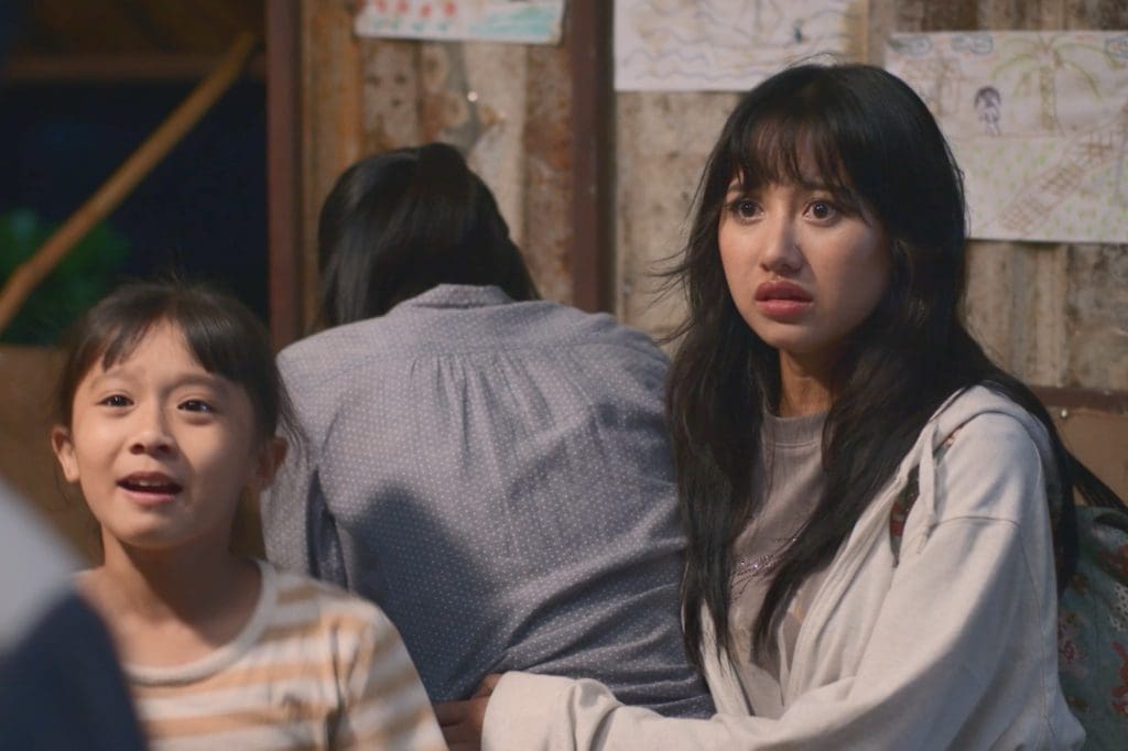 Lê Phương nói về cú tát của Thái Hòa trong trailer “Cuộc chiến hạ lưu”: “Đom đóm nổ, tỉnh luôn”- Ảnh 2.
