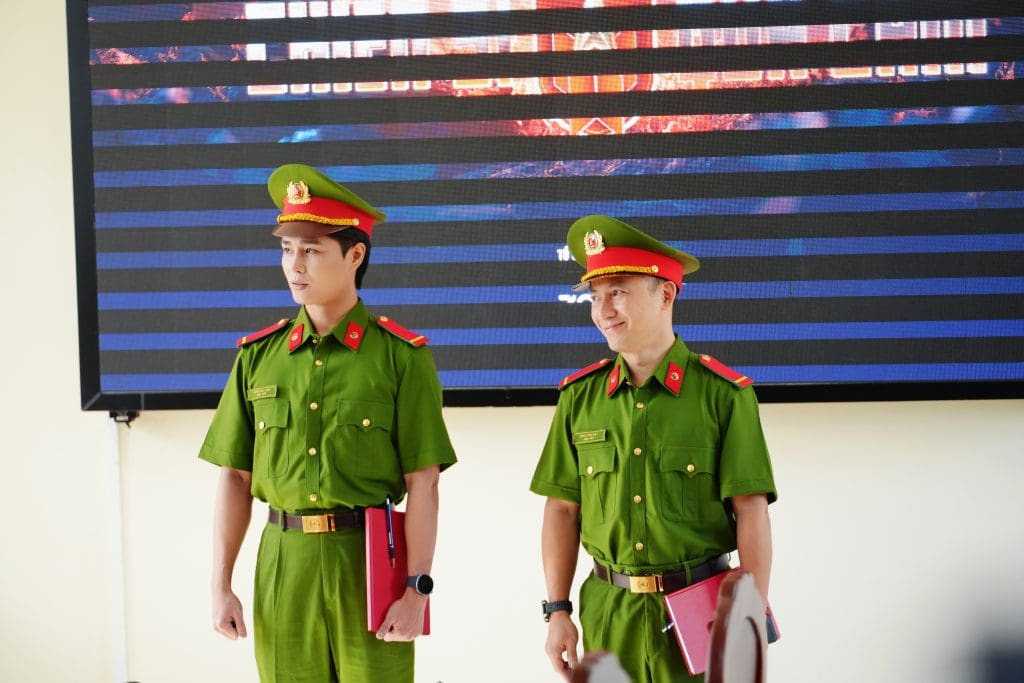 Đinh Tiến Đạt vừa gia nhập đã chiếm “spotlight”, Long Hạt Nhài xúc động vì trận đánh tội phạm giữa đồi ngô- Ảnh 1. Đinh Tiến Đạt vừa gia nhập đã chiếm “spotlight”, Long Hạt Nhài xúc động vì trận đánh tội phạm giữa đồi ngô- Ảnh 1.