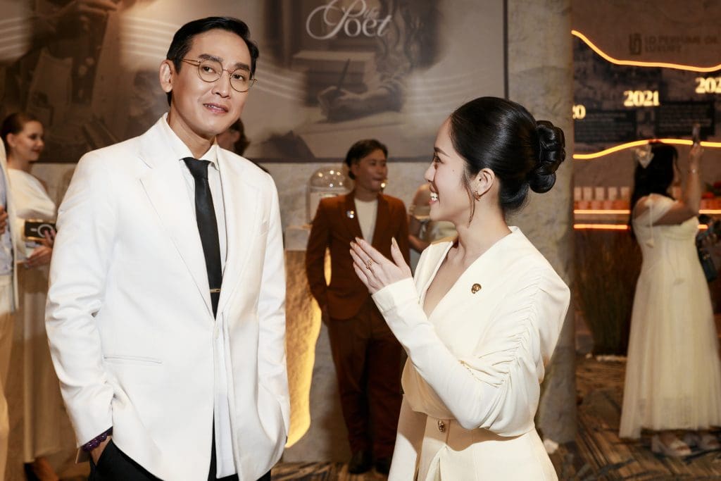 Dàn sao tỏa sáng tại sự kiện nghệ thuật mùi hương: Hứa Vĩ Văn, Lê Hạ Anh chiếm spotlight- Ảnh 6. Dàn sao tỏa sáng tại sự kiện nghệ thuật mùi hương: Hứa Vĩ Văn, Lê Hạ Anh chiếm spotlight- Ảnh 6.