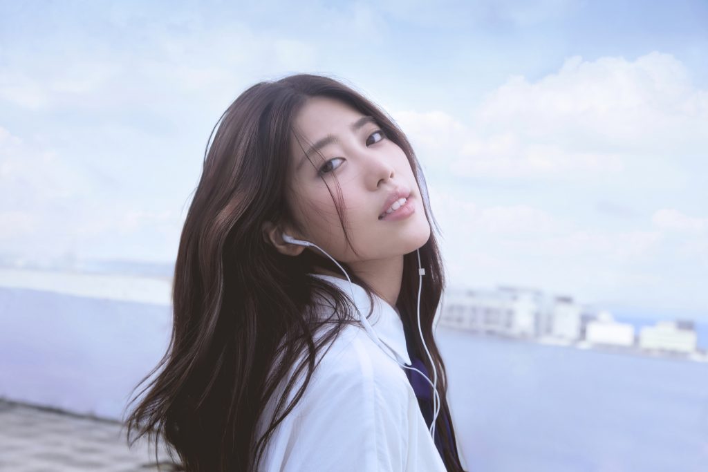 PiaLinh “lột xác” với bản Pop Rock, mang đến cả bầu trời hoài niệm thời thanh xuân học đường với “Chúc phúc”- Ảnh 4. PiaLinh “lột xác” với bản Pop Rock, mang đến cả bầu trời hoài niệm thời thanh xuân học đường với “Chúc phúc”- Ảnh 4.