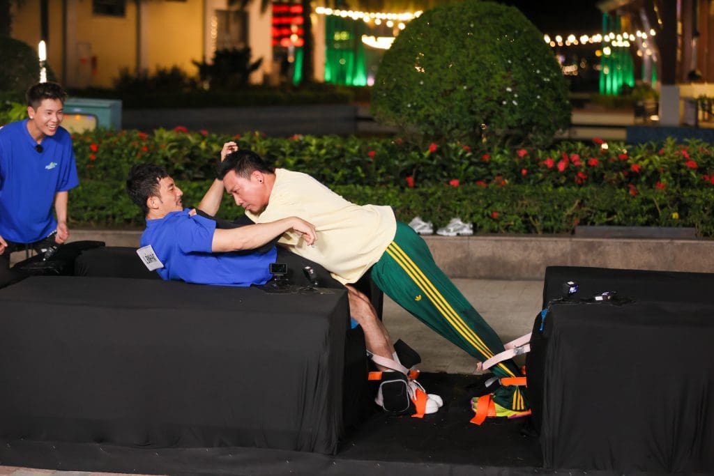 Lần đầu tiên "khủng long" Trấn Thành chạm trán "sói già" Liên Bỉnh Phát sau 6 năm- Ảnh 6. Lần đầu tiên "khủng long" Trấn Thành chạm trán "sói già" Liên Bỉnh Phát sau 6 năm- Ảnh 6.