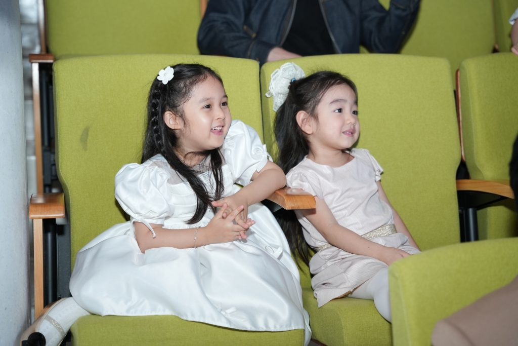 Gin Tuấn Kiệt – Lâm Vỹ Dạ làm "thầy giáo - cô giáo" trong show thực tế mới "Trường học siêu sao"- Ảnh 7. Gin Tuấn Kiệt – Lâm Vỹ Dạ làm "thầy giáo - cô giáo" trong show thực tế mới "Trường học siêu sao"- Ảnh 7.