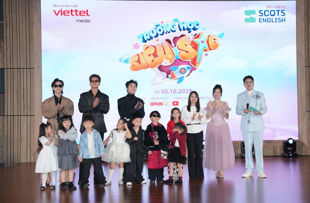 Gin Tuấn Kiệt – Lâm Vỹ Dạ làm "thầy giáo - cô giáo" trong show thực tế mới "Trường học siêu sao"- Ảnh 1. Gin Tuấn Kiệt – Lâm Vỹ Dạ làm "thầy giáo - cô giáo" trong show thực tế mới "Trường học siêu sao"- Ảnh 1.
