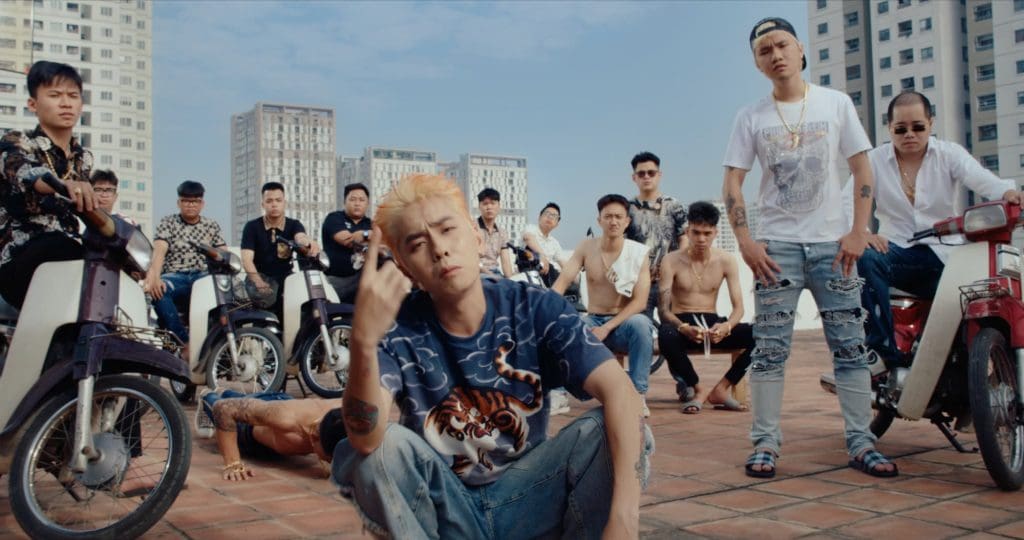 OSAD diễn live 10 b&agrave;i trong buổi ra mắt album đầu tay, kh&ocirc;ng &aacute;p lực khi cộng t&aacute;c với producer onionn.- Ảnh 5.