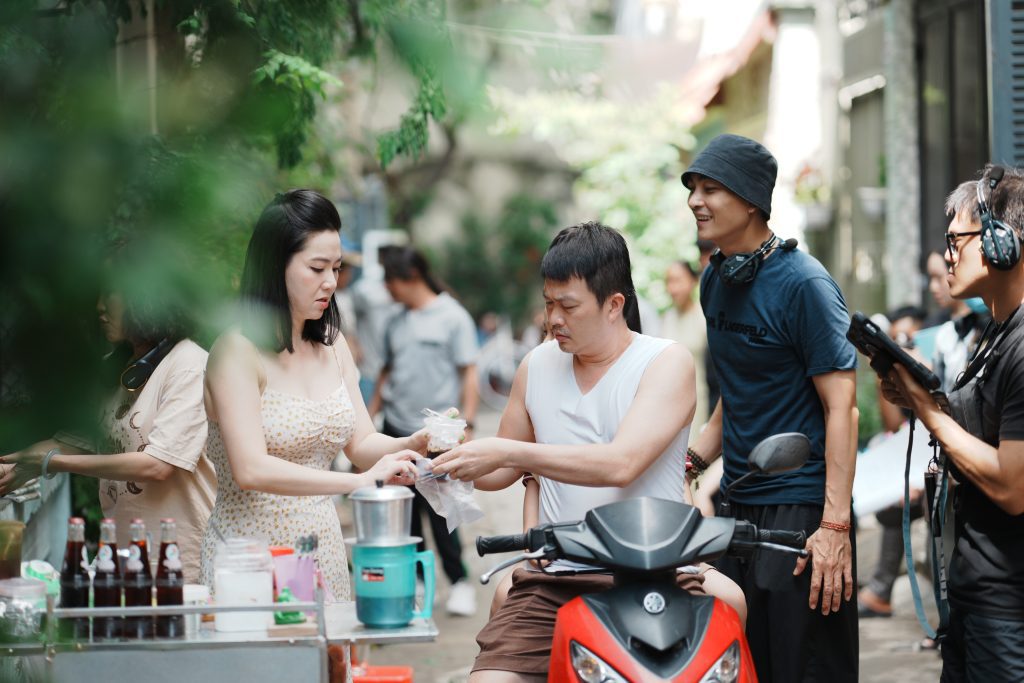 Giữa "công thức thương mại", "Cục vàng của ngoại" lặng lẽ đi sâu vào sức mạnh của tình thân bà cháu- Ảnh 7.