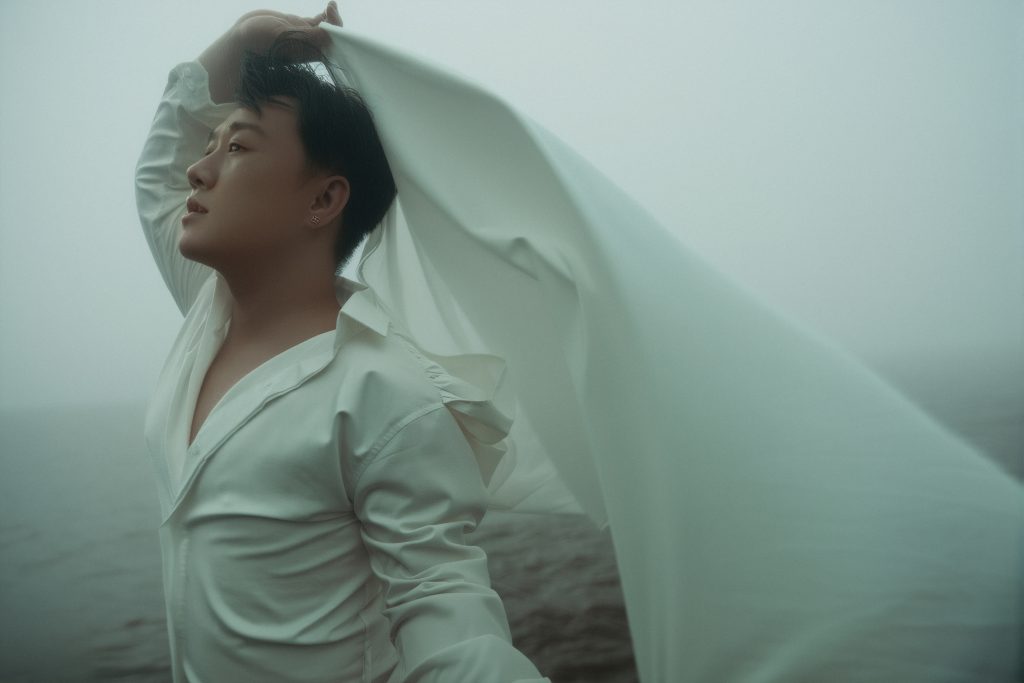 Trung Quân mang tinh thần "wibu chính hiệu" vào MV ballad “Mỹ vị cuộc đời”- Ảnh 3. Trung Quân mang tinh thần "wibu chính hiệu" vào MV ballad “Mỹ vị cuộc đời”- Ảnh 3.