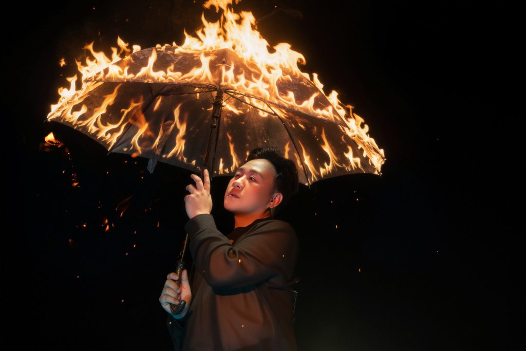 Trung Quân mang tinh thần "wibu chính hiệu" vào MV ballad “Mỹ vị cuộc đời”- Ảnh 4. Trung Quân mang tinh thần "wibu chính hiệu" vào MV ballad “Mỹ vị cuộc đời”- Ảnh 4.