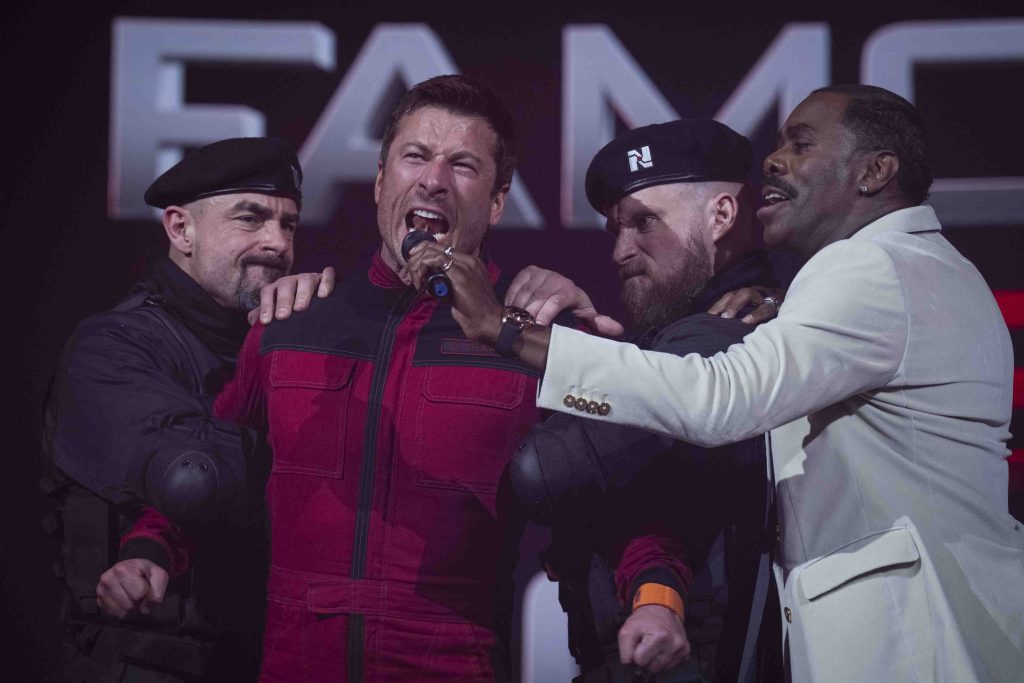 Ý tưởng trò chơi săn người của Stephen King được hiện thực hóa trong phim sinh tồn "Trốn chạy tử thần"- Ảnh 4. Ý tưởng trò chơi săn người của Stephen King được hiện thực hóa trong phim sinh tồn "Trốn chạy tử thần"- Ảnh 4.