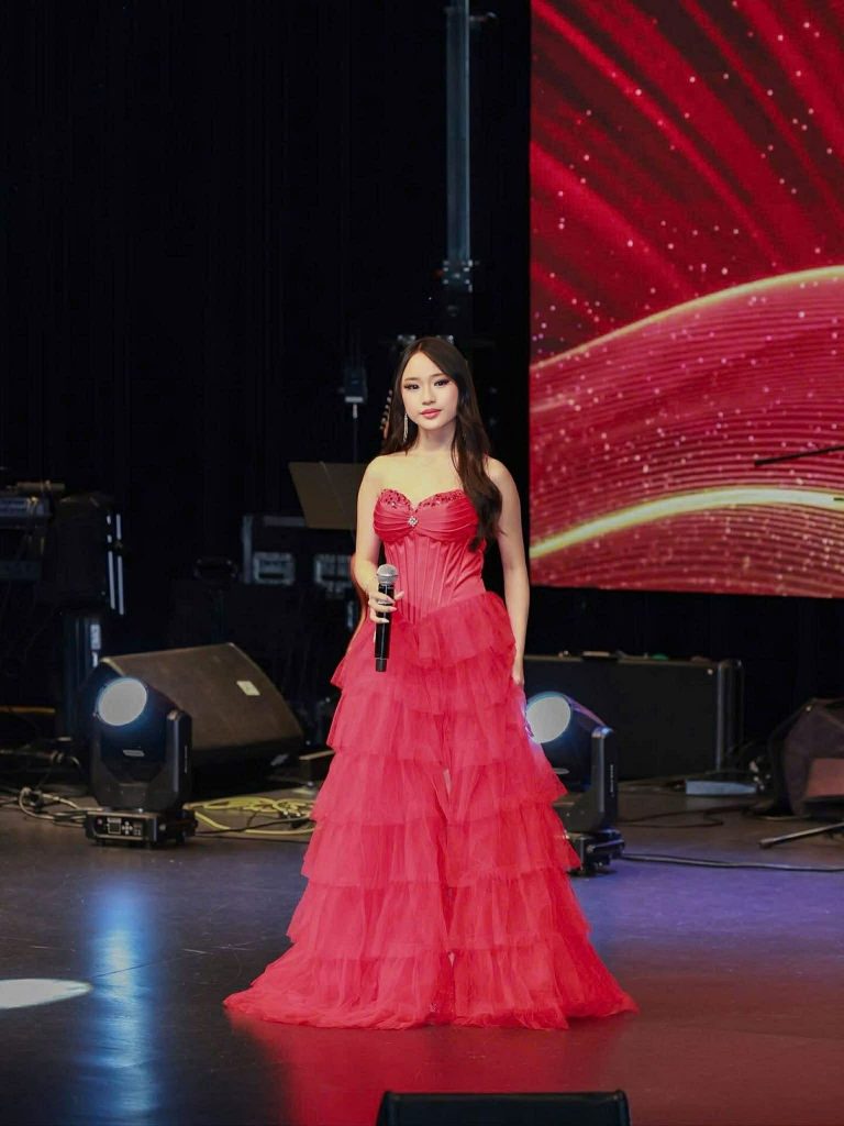 Giọng ca gốc Việt - Jazzlynne Bảo Châu quyết tâm chinh phục "Miss Teen Asia USA 2025"- Ảnh 1. Giọng ca gốc Việt - Jazzlynne Bảo Châu quyết tâm chinh phục "Miss Teen Asia USA 2025"- Ảnh 1.