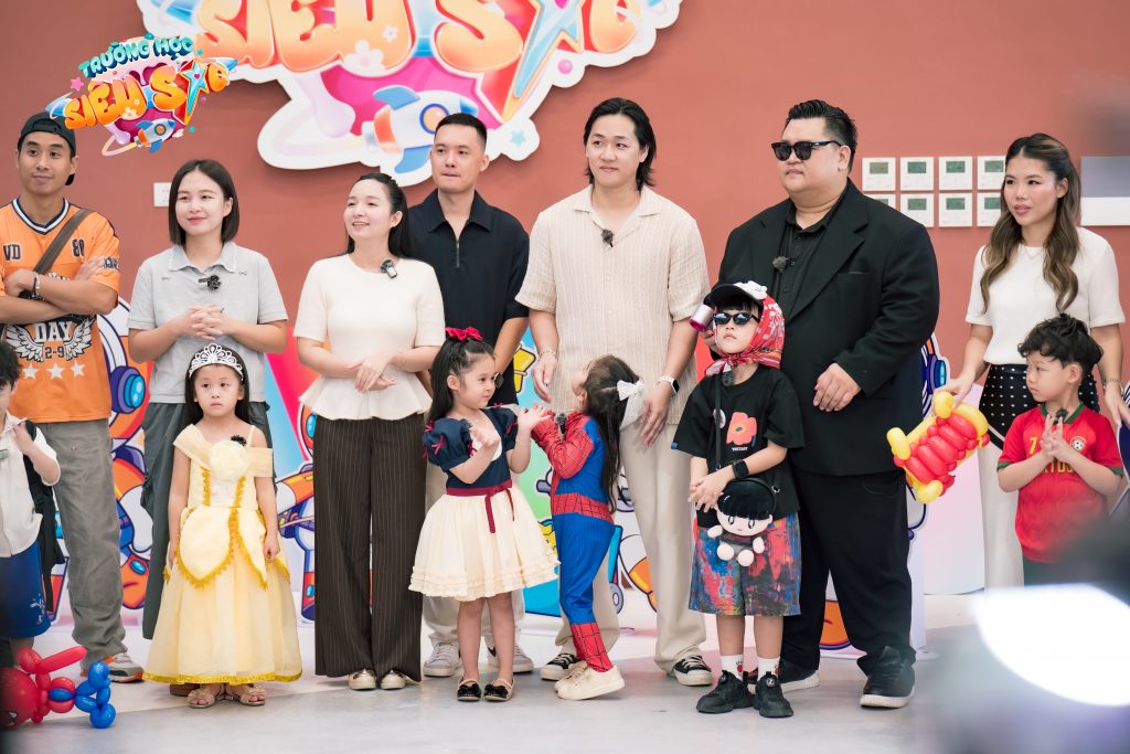 "Trường học siêu sao" tập 1: Dàn cast chính thức lộ diện, Lâm Vỹ Dạ bất ngờ bị “hắt hủi”- Ảnh 4. "Trường học siêu sao" tập 1: Dàn cast chính thức lộ diện, Lâm Vỹ Dạ bất ngờ bị “hắt hủi”- Ảnh 4.