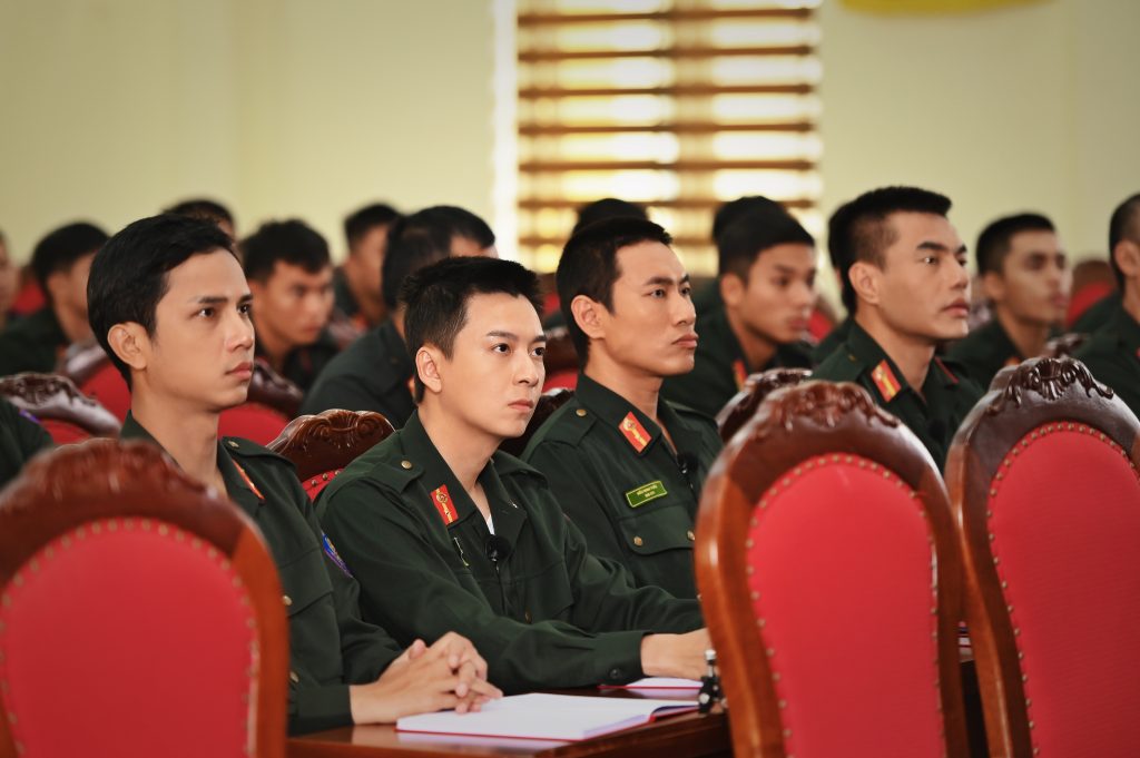 Lê Dương Bảo Lâm, Song Luân rơi nước mắt khi thực hiện nhiệm vụ cuối cùng của “Chiến sĩ quả cảm” mùa 1- Ảnh 1. Lê Dương Bảo Lâm, Song Luân rơi nước mắt khi thực hiện nhiệm vụ cuối cùng của “Chiến sĩ quả cảm” mùa 1- Ảnh 1.