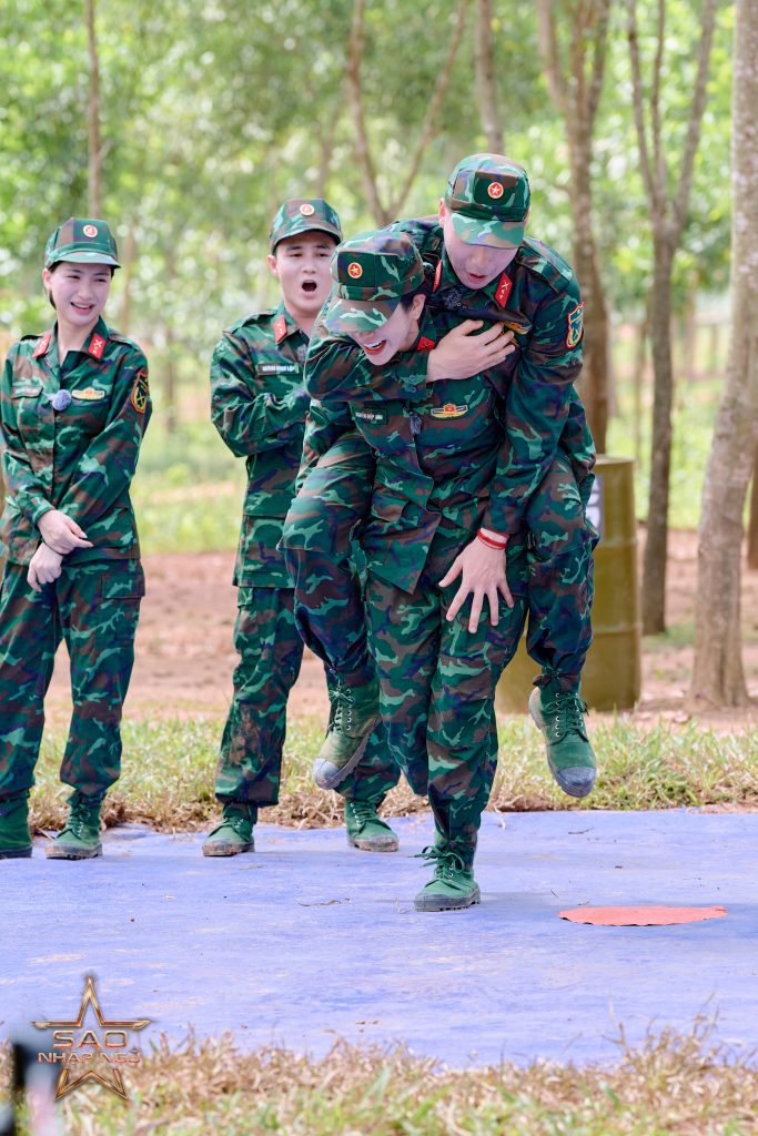 "Sao nhập ngũ 2025" tập 13: Pew Pew xin được ở lại đơn vị, chào đón hai tân binh đặc biệt Huỳnh Lập và Anh Tú- Ảnh 5. "Sao nhập ngũ 2025" tập 13: Pew Pew xin được ở lại đơn vị, chào đón hai tân binh đặc biệt Huỳnh Lập và Anh Tú- Ảnh 5.