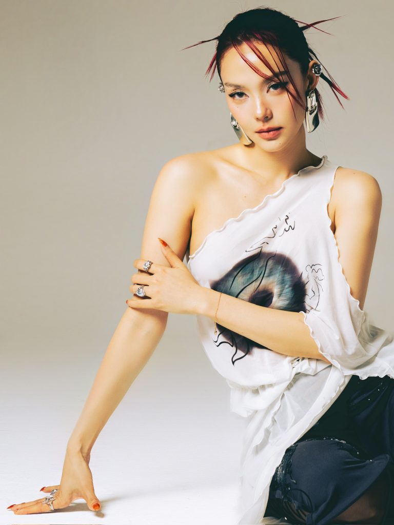 Minh Hằng chính thức trở lại V-Pop sau 7 năm, chỉ 1 câu “Nhạc Dance is back” đã gây sốt - Ảnh 4. Minh Hằng chính thức trở lại V-Pop sau 7 năm, chỉ 1 câu “Nhạc Dance is back” đã gây sốt - Ảnh 4.