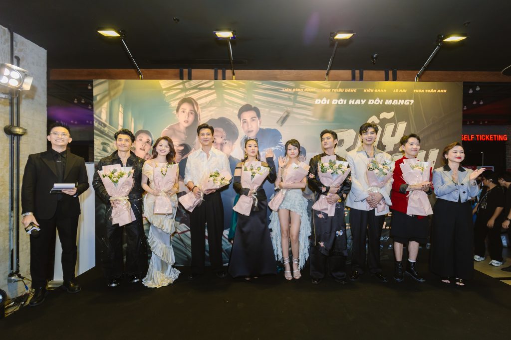 "Bẫy tiền" khiến khán giả ngộp thở bởi loạt tình tiết gây cấn, diễn viên "Ký sinh trùng" Jang Hye Jin góp mặt với vai trò bí ẩn- Ảnh 9. "Bẫy tiền" khiến khán giả ngộp thở bởi loạt tình tiết gây cấn, diễn viên "Ký sinh trùng" Jang Hye Jin góp mặt với vai trò bí ẩn- Ảnh 9.