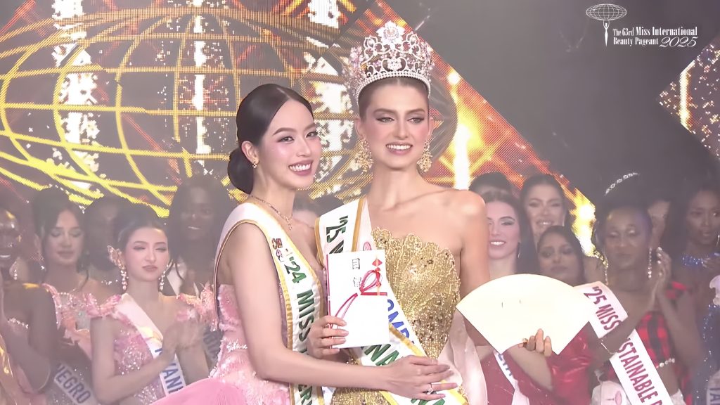 Hoa hậu Thanh Thủy khép lại nhiệm kỳ, final walk cùng tà áo dài Việt Nam tại Miss International- Ảnh 3.